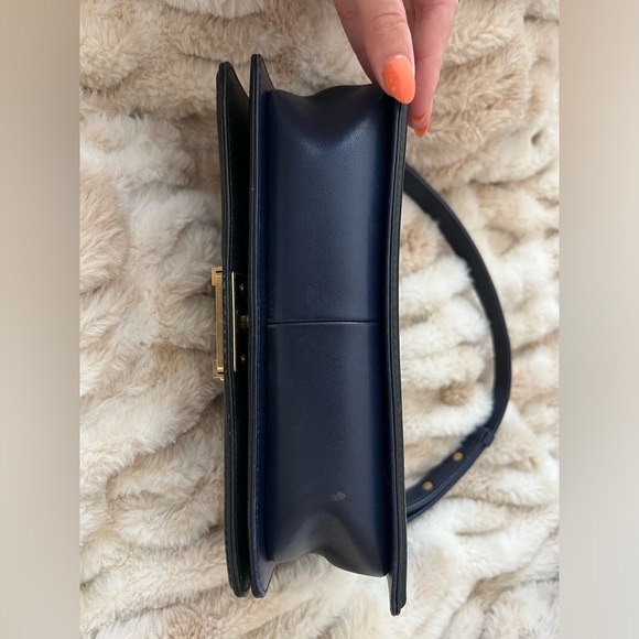 Chanel Navy Blue and Black Medium Boy bag- AUTHENTIC - Picture 4 of 12